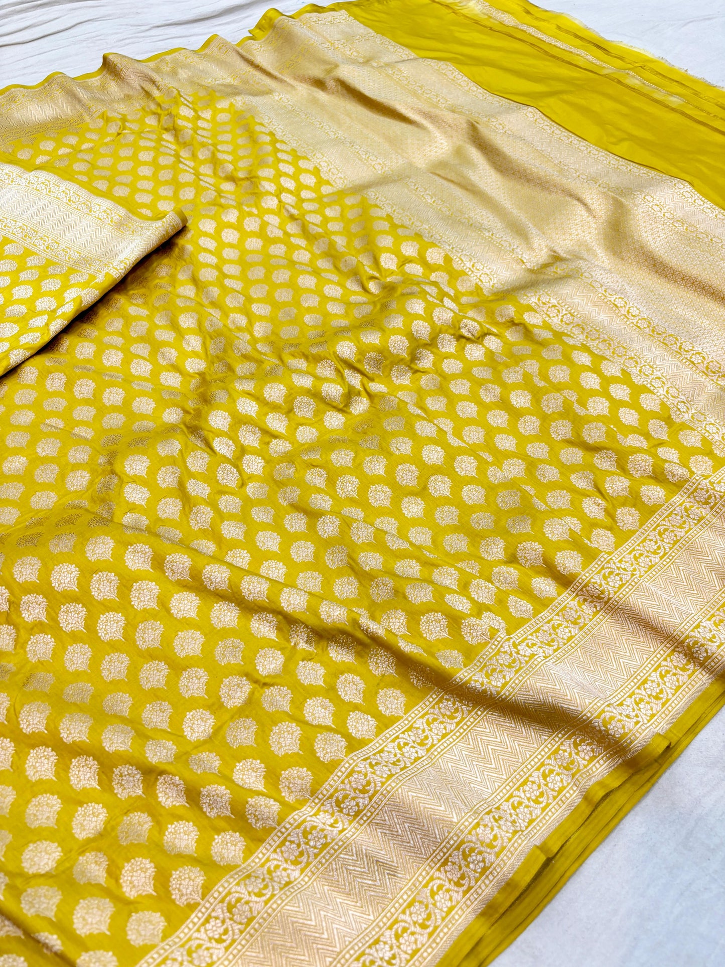 Yellow Pure Banarasi Kathan Hand Loom Silk Saree Alna Apparels