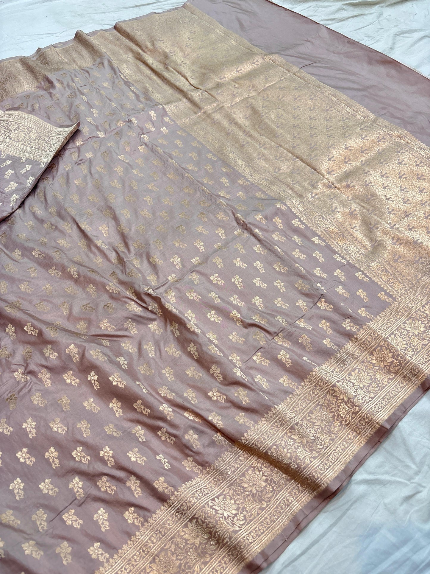 Brown Pure Banarasi Kathan Hand Loom Silk Saree Alna Apparels