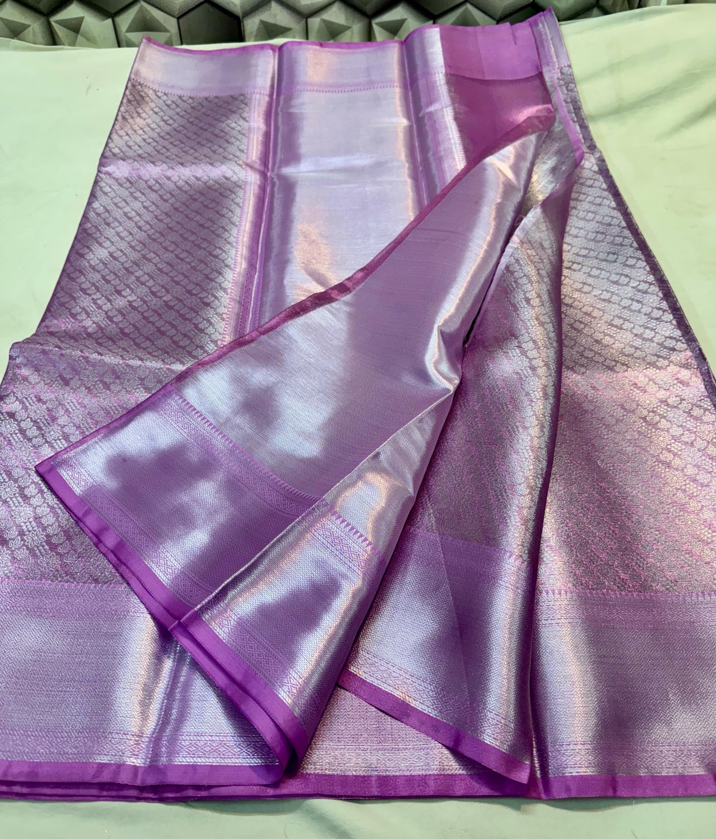 Lavander Banarasi Tissue Silk Saree Alna Apparels