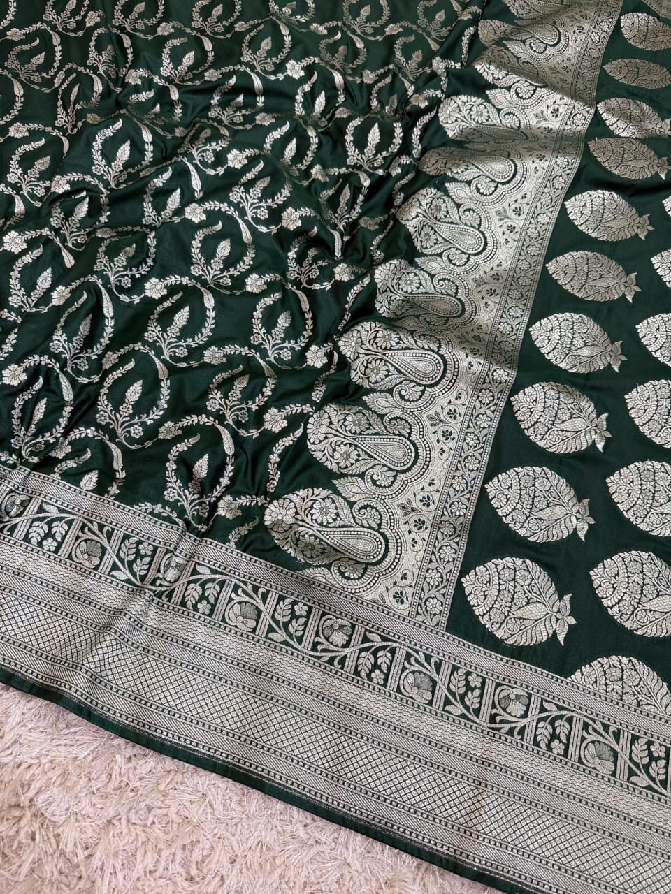 Green Color Pure Banarasi Mysore Silk Saree Alna Apparels