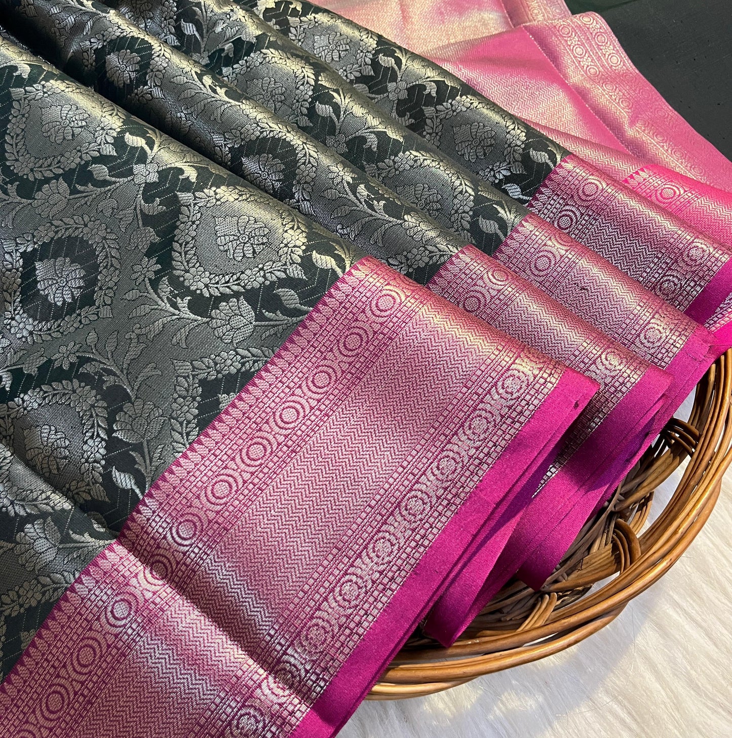 Green Banarasi Tissue Silk Saree Alna Apparels