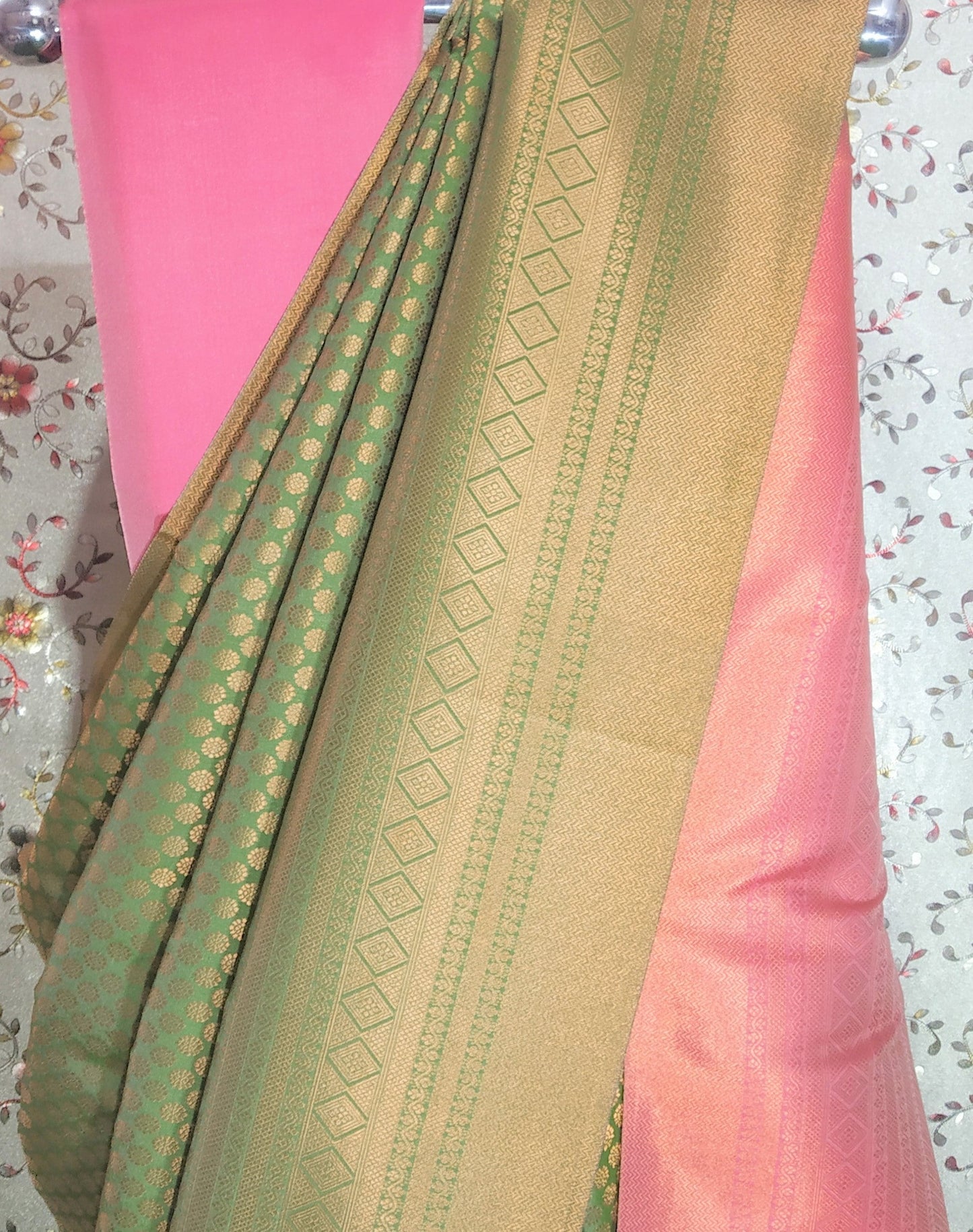 Green color Soft Semi Silk Saree