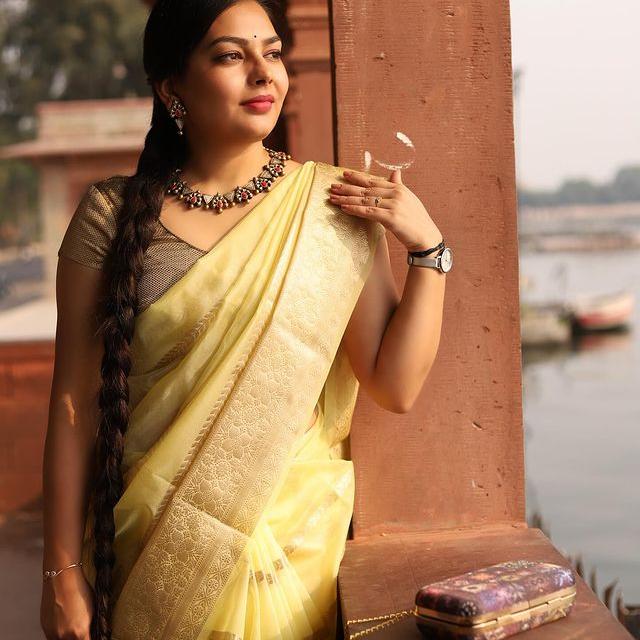 Light Yellow Banarasi Organza Silk Saree