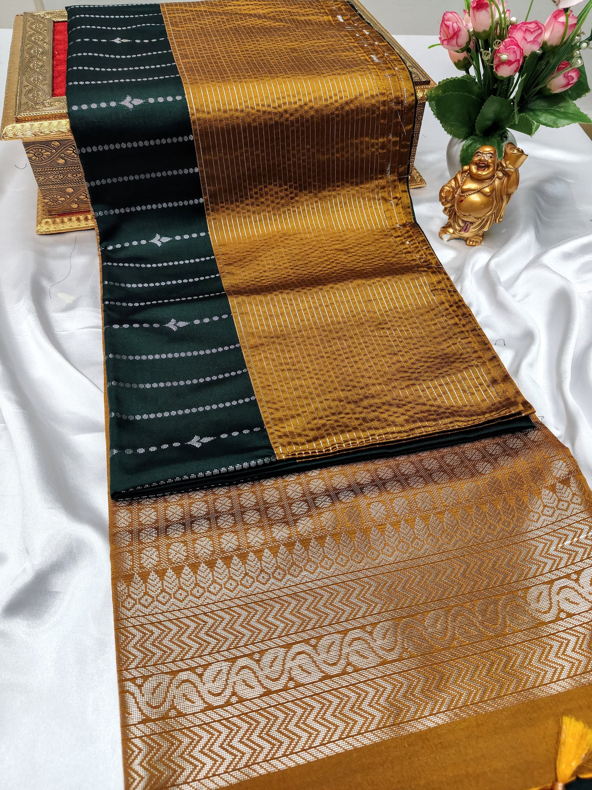 Green Color Kanchivaram Silk Saree Alna Apparels
